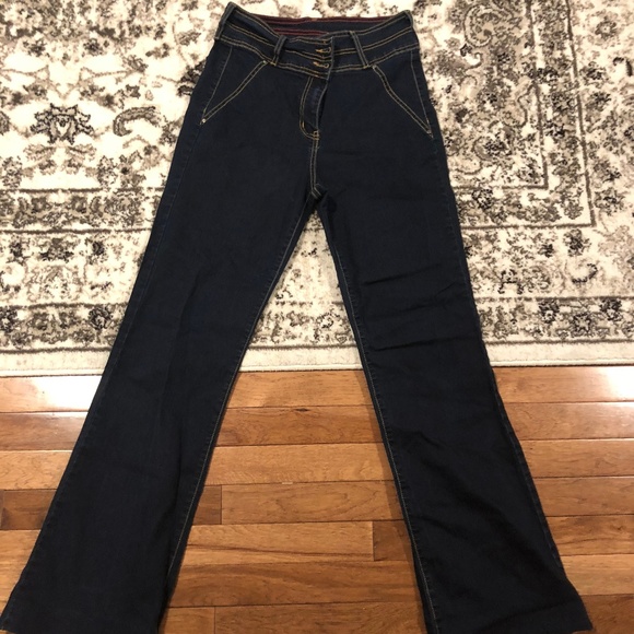 Let’s Get Retro Jeans - Picture 3 of 6